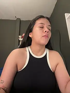 Snapshot of alhaana_ chatting on 05/10/26, 02:22 alhaana online show from 05/10/26, 02:22