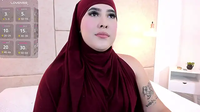 zahida  online show from 10/10/25, 07:13
