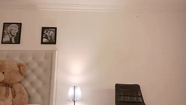 Angely Sweet online show from 04/21/26, 01:42