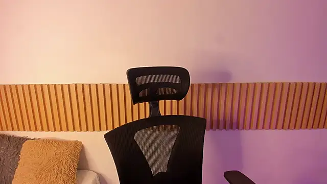 OliviaSweett online show from 10/23/25, 06:50