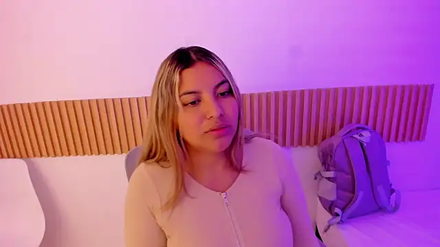 OliviaSweett online show from 04/08/26, 07:36