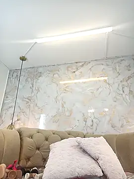 nathaliamiller online show from 11/25/25, 07:03