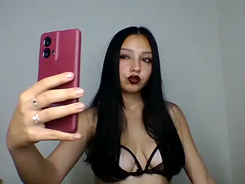 Snapshot of babyenyell chatting on 11/02/25, 04:04 babyenyell online show from 11/02/25, 04:04