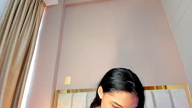 Snapshot of LunaAspen_ chatting on 10/25/25, 05:51 LunaAspen online show from 10/25/25, 05:51