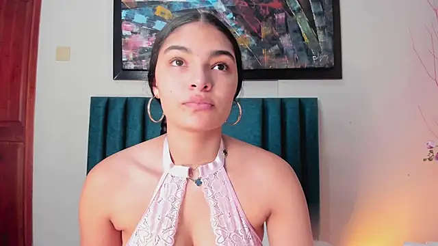 Snapshot of LunaAspen_ chatting on 12/02/25, 06:03 LunaAspen online show from 12/02/25, 06:03