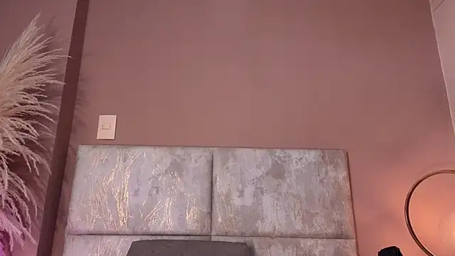 LunaAspen  online show from 04/14/26, 06:03