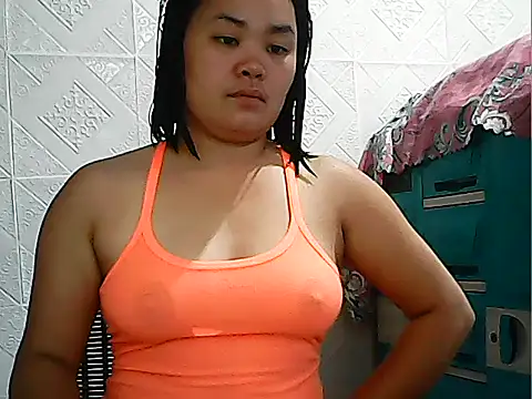 CreamyPussy4uxx online show from 03/19/26, 12:47