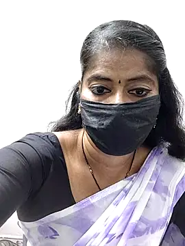Snapshot of tamil_Sigappu_Roja chatting on 09/27/25, 01:32 tamil Sigappu Roja online show from 09/27/25, 01:32