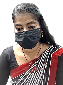Snapshot of tamil_Sigappu_Roja chatting on 10/08/25, 12:30 tamil Sigappu Roja online show from 10/08/25, 12:30