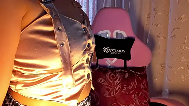 MelanyOconner online show from 09/17/25, 03:57