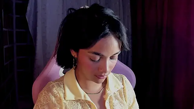 MelanyOconner online show from 04/25/26, 03:31