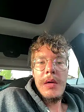 Snapshot of Hungboxer69 chatting on 09/23/25, 02:09 Hungboxer69 online show from 09/23/25, 02:09