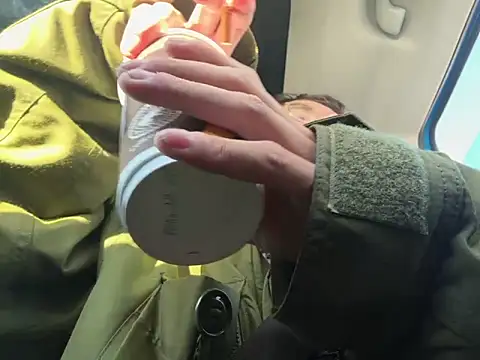 Snapshot of Hungboxer69 chatting on 10/03/25, 03:31 Hungboxer69 online show from 10/03/25, 03:31