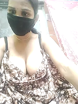 Snapshot of Devi-with-Ram chatting on 04/08/26, 04:34 Devi-with-Ram online show from 04/08/26, 04:34