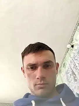 akt33 online show from 04/30/26, 11:05