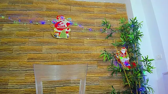 Cupcake Izzy online show from 12/14/25, 05:46