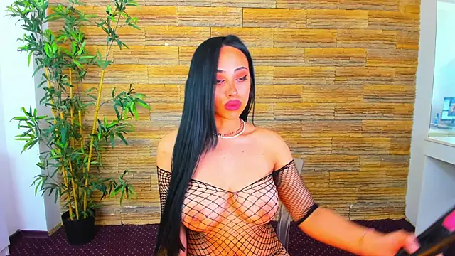 Cupcake Izzy online show from 04/22/26, 05:21