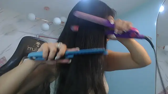 victoria hernandez t  online show from 04/21/26, 12:55