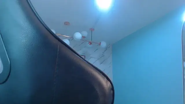 victoria hernandez t  online show from 04/22/26, 01:01