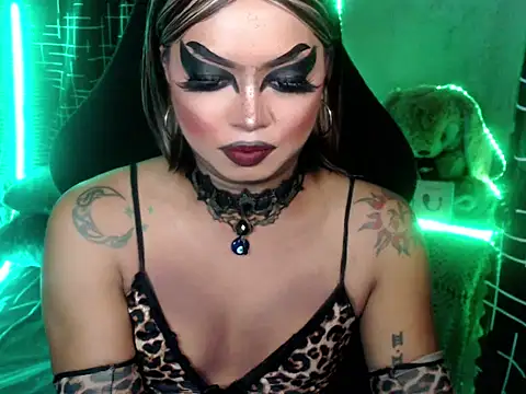 Snapshot of xxXMissCessXxx chatting on 08/05/26, 04:21 xxXMissCessXxx online show from 08/05/26, 04:21