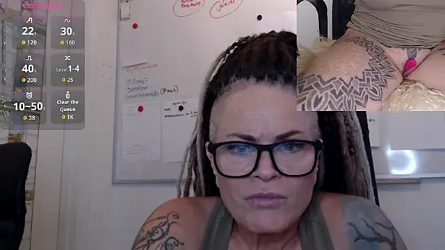 DarkDomina online show from 01/12/26, 02:44