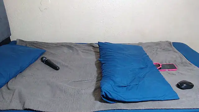 Snapshot of AfricanPopi chatting on 10/25/25, 08:00 AfricanPopi online show from 10/25/25, 08:00