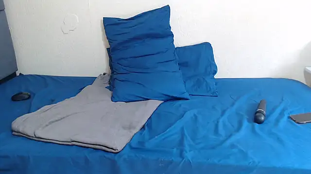 Snapshot of AfricanPopi chatting on 11/23/25, 06:02 AfricanPopi online show from 11/23/25, 06:02