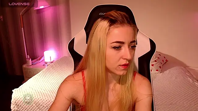 space danger online show from 12/22/25, 04:42