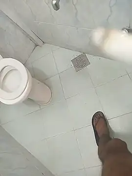 Snapshot of King_Raj99 chatting on 12/22/25, 02:19 King Raj99 online show from 12/22/25, 02:19