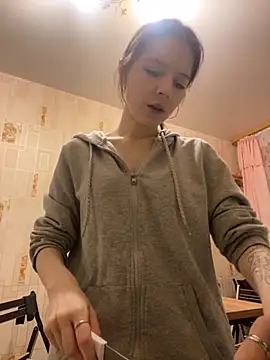 Snapshot of Angel__Rosse chatting on 02/17/26, 02:46 Angel Rosse online show from 02/17/26, 02:46