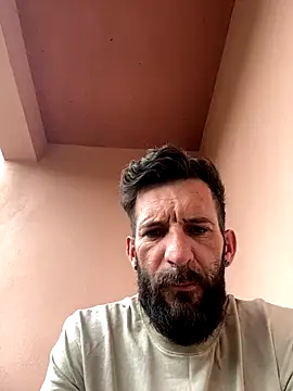 Snapshot of Michel_huge chatting on 09/19/25, 08:27 Michel huge online show from 09/19/25, 08:27