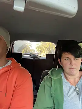 Snapshot of backdoorgalore4you chatting on 10/27/25, 09:35 backdoorgalore4you online show from 10/27/25, 09:35