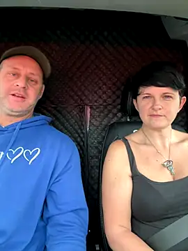 Snapshot of backdoorgalore4you chatting on 12/01/25, 09:47 backdoorgalore4you online show from 12/01/25, 09:47