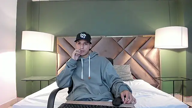 Marcus Jeron online show from 10/22/25, 09:47