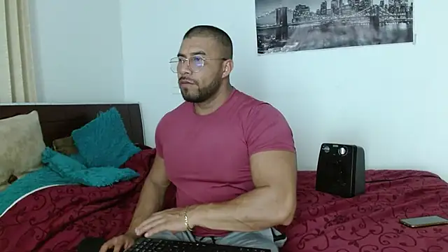 Snapshot of AntonyDAngelo25 chatting on 09/22/25, 01:18 AntonyDAngelo25 online show from 09/22/25, 01:18