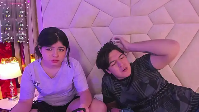 EmilyANDrew  online show from 12/15/25, 04:50