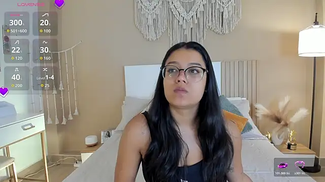 Camila Bustamante online show from 07/23/26, 01:42