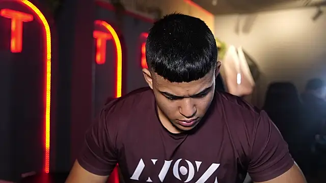 Thiago Valente online show from 04/18/26, 12:53