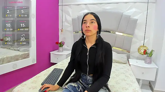 Snapshot of CandySays chatting on 01/15/26, 11:26 CandySays online show from 01/15/26, 11:26