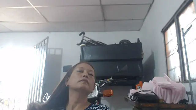 marinita13 online show from 11/14/25, 05:11