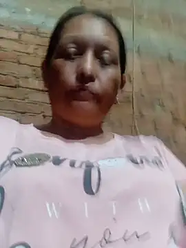 Snapshot of marinita13 chatting on 07/22/26, 01:19 marinita13 online show from 07/22/26, 01:19