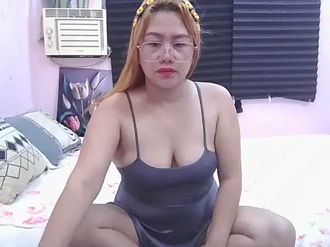 WildPussy4uxx online show from 01/12/26, 11:59