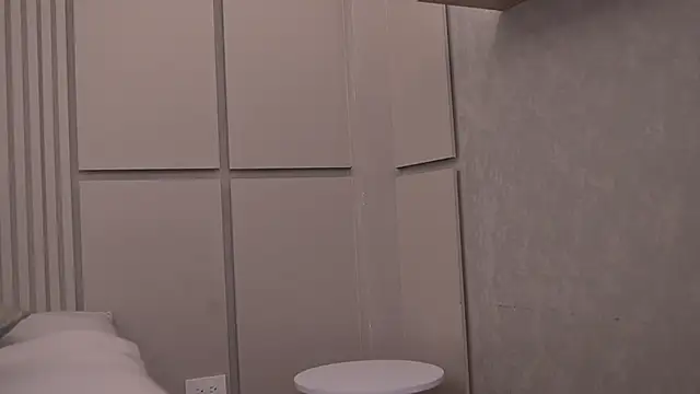 Snapshot of Ariaa_Isabell chatting on 11/10/25, 06:29 Ariaa Isabell online show from 11/10/25, 06:29