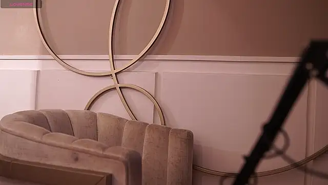 Snapshot of Ariaa_Isabell chatting on 11/12/25, 06:41 Ariaa Isabell online show from 11/12/25, 06:41