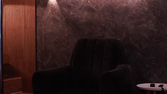 Snapshot of Ariaa_Isabell chatting on 11/24/25, 06:29 Ariaa Isabell online show from 11/24/25, 06:29