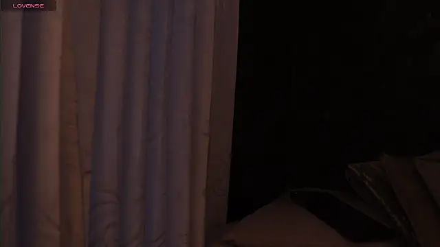 Snapshot of Ariaa_Isabell chatting on 11/27/25, 06:32 Ariaa Isabell online show from 11/27/25, 06:32