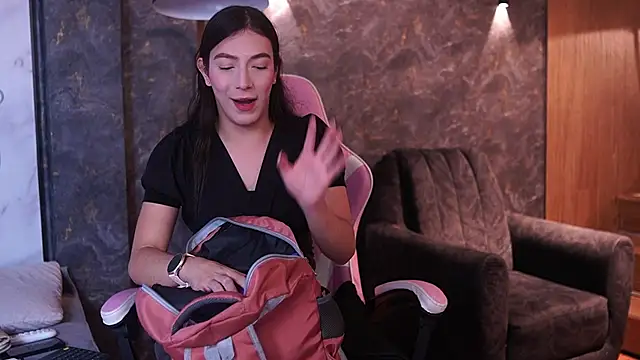 Snapshot of Ariaa_Isabell chatting on 01/16/26, 06:23 Ariaa Isabell online show from 01/16/26, 06:23