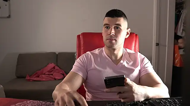 Sand0w online show from 04/22/26, 11:50