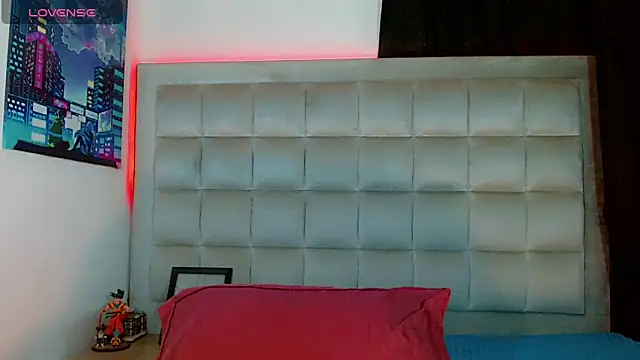 AmazingMistressNathy online show from 03/25/26, 04:40