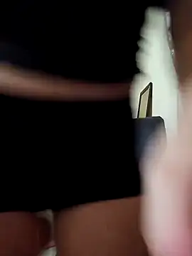 Snapshot of Theredcorazon chatting on 11/06/25, 04:24 Theredcorazon online show from 11/06/25, 04:24